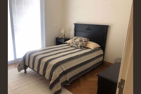 Casa à venda com 4 quartos, 950m² em Alphaville Residencial Um, Barueri