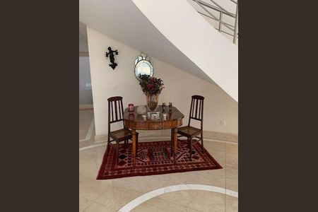 Casa à venda com 4 quartos, 950m² em Alphaville Residencial Um, Barueri