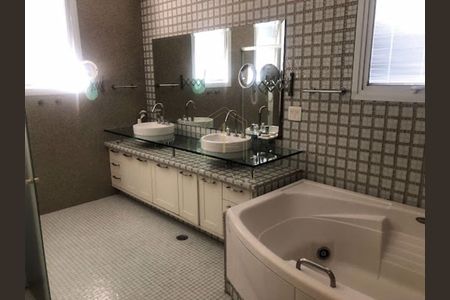 Casa à venda com 4 quartos, 950m² em Alphaville Residencial Um, Barueri