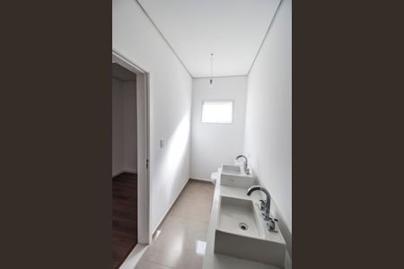 Casa à venda com 220m², 3 quartos e 4 vagas Casa à venda com 220m², 3 quartos e 4 vagasBanheiro da Suíte 3