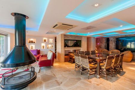 Casa à venda com 1600m², 7 quartos e 3 vagasSala