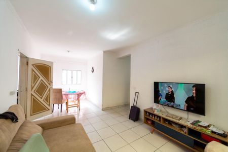 Casa à venda com 200m², 3 quartos e 2 vagas Casa à venda com 200m², 3 quartos e 2 vagasSala