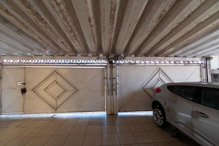 Casa à venda com 200m², 3 quartos e 2 vagas Casa à venda com 200m², 3 quartos e 2 vagasÁrea comum