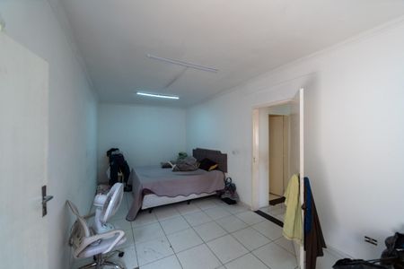 Casa à venda com 200m², 3 quartos e 2 vagas Casa à venda com 200m², 3 quartos e 2 vagasQuarto 2