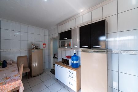 Casa à venda com 200m², 3 quartos e 2 vagas Casa à venda com 200m², 3 quartos e 2 vagasCozinha