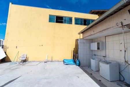 Casa à venda com 200m², 3 quartos e 2 vagas Casa à venda com 200m², 3 quartos e 2 vagasÁrea de Serviço