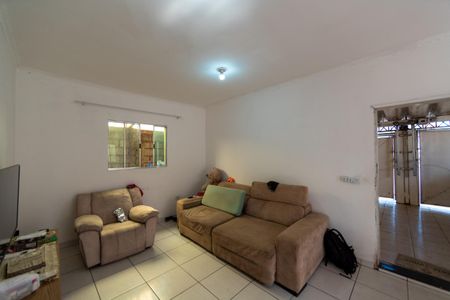 Casa à venda com 200m², 3 quartos e 2 vagas Casa à venda com 200m², 3 quartos e 2 vagasSala