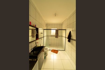 Casa à venda com 200m², 3 quartos e 2 vagas Casa à venda com 200m², 3 quartos e 2 vagasBanheiro