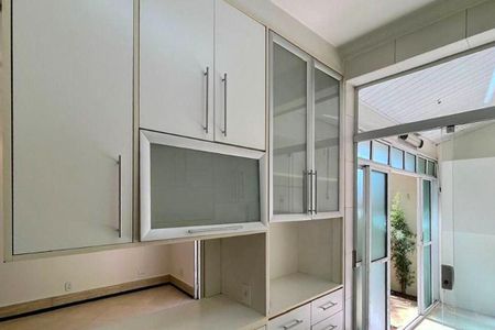 Casa à venda com 96m², 3 quartos e 2 vagas