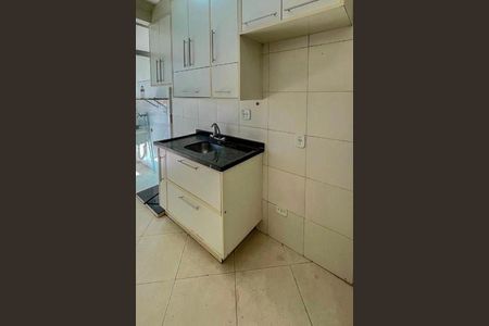 Casa à venda com 96m², 3 quartos e 2 vagas