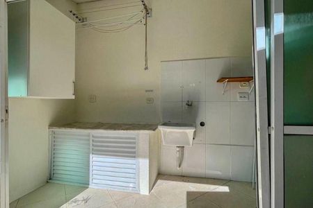 Casa à venda com 96m², 3 quartos e 2 vagas