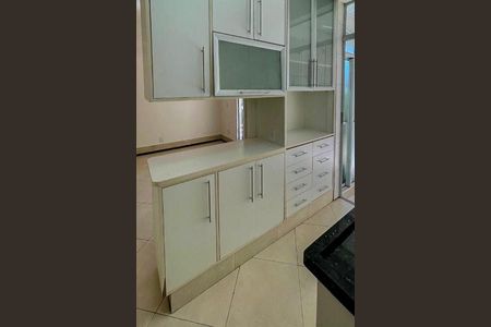 Casa à venda com 96m², 3 quartos e 2 vagas