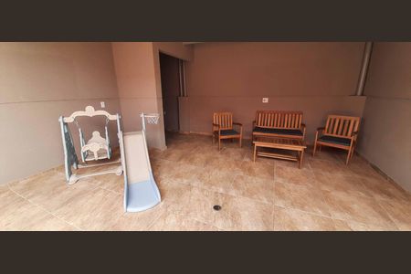 Apartamento para alugar com 36m², 2 quartos e 1 vaga Apartamento para alugar com 36m², 2 quartos e 1 vagaÁrea comum - Playground