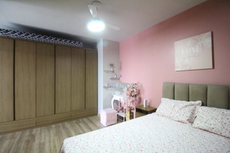 Apartamento à venda com 280m², 4 quartos e 2 vagasSuíte 2