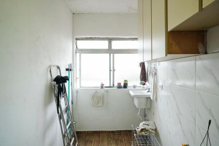 Apartamento para alugar com 70m², 2 quartos e 1 vagaÁrea de serviço