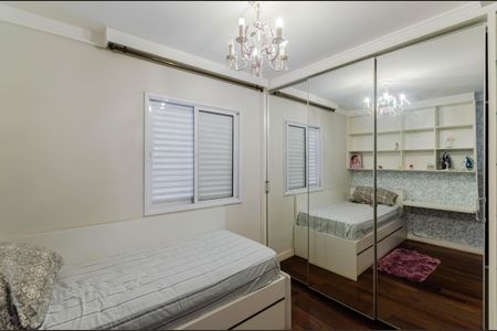 Apartamento à venda com 68m², 3 quartos e 1 vagaQuarto 2