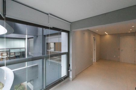 Apartamento à venda com 50m², 1 quarto e 1 vaga Apartamento à venda com 50m², 1 quarto e 1 vagaVaranda conjugada sala