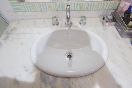 Apartamento à venda com 118m², 3 quartos e 2 vagasBanheiro Suíte 2