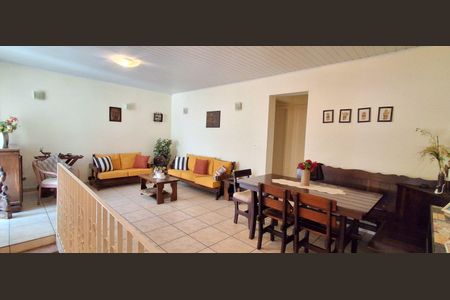 Casa à venda com 170m², 3 quartos e 1 vagaSala