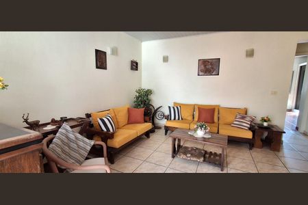 Casa à venda com 170m², 3 quartos e 1 vagaSala