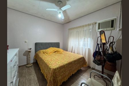 Casa à venda com 120m², 3 quartos e 2 vagas Casa à venda com 120m², 3 quartos e 2 vagas Suíte