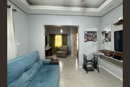 Casa à venda com 120m², 3 quartos e 2 vagas Casa à venda com 120m², 3 quartos e 2 vagasSala