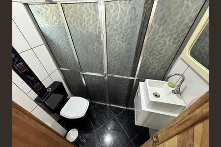 Casa à venda com 120m², 3 quartos e 2 vagas Casa à venda com 120m², 3 quartos e 2 vagasBanheiro