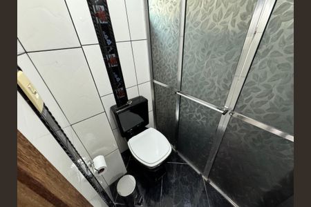 Casa à venda com 120m², 3 quartos e 2 vagas Casa à venda com 120m², 3 quartos e 2 vagasBanheiro