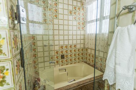 Apartamento à venda com 180m², 4 quartos e 2 vagasBanheiro Social