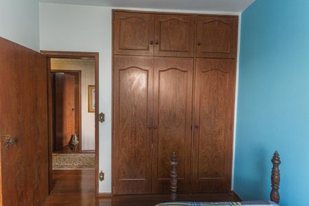 Apartamento à venda com 180m², 4 quartos e 2 vagasQuarto 1