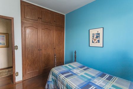 Apartamento à venda com 180m², 4 quartos e 2 vagasQuarto 1