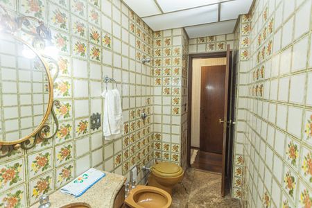 Apartamento à venda com 180m², 4 quartos e 2 vagasBanheiro Social