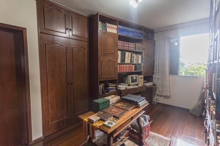 Apartamento à venda com 180m², 4 quartos e 2 vagasSuíte 2