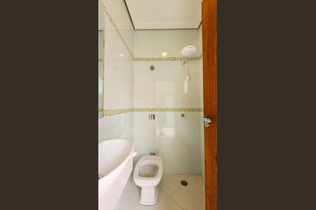 Casa à venda com 531m², 4 quartos e 6 vagas Casa à venda com 531m², 4 quartos e 6 vagasBanheiro Social