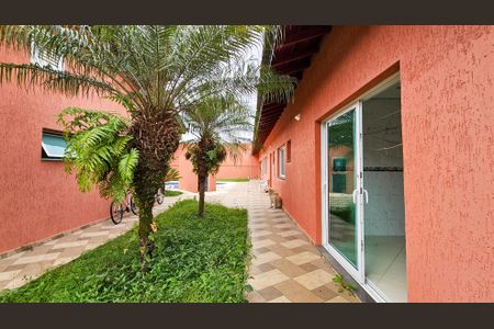 Casa à venda com 531m², 4 quartos e 6 vagas Casa à venda com 531m², 4 quartos e 6 vagasQuintal