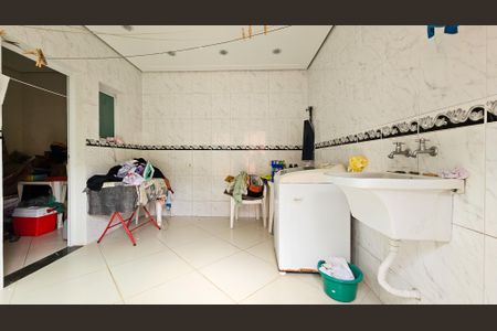 Casa à venda com 531m², 4 quartos e 6 vagas Casa à venda com 531m², 4 quartos e 6 vagasÁrea de Serviço