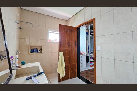 Casa à venda com 531m², 4 quartos e 6 vagas Casa à venda com 531m², 4 quartos e 6 vagasBanheiro Suíte 2