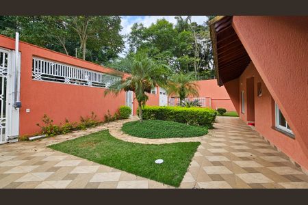 Casa à venda com 531m², 4 quartos e 6 vagas Casa à venda com 531m², 4 quartos e 6 vagasQuintal