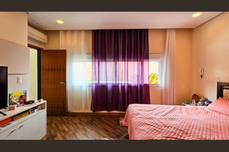 Casa à venda com 531m², 4 quartos e 6 vagas Casa à venda com 531m², 4 quartos e 6 vagasSuíte 1