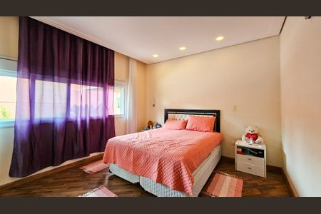 Casa à venda com 531m², 4 quartos e 6 vagas Casa à venda com 531m², 4 quartos e 6 vagasSuíte 1