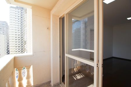 Apartamento à venda com 60m², 2 quartos e 1 vagaVaranda