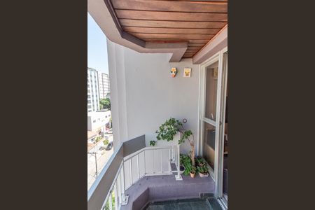 Apartamento à venda com 58m², 2 quartos e 1 vaga Apartamento à venda com 58m², 2 quartos e 1 vagaSala - Varanda