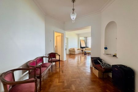 Apartamento à venda com 250m², 3 quartos e 2 vagas Apartamento à venda com 250m², 3 quartos e 2 vagasSala