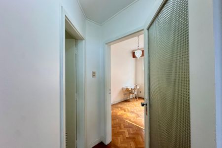Apartamento à venda com 250m², 3 quartos e 2 vagas Apartamento à venda com 250m², 3 quartos e 2 vagasSuite 2