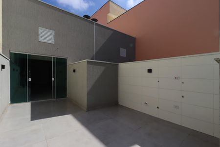 Casa à venda com 139m², 3 quartos e 2 vagasQuintal
