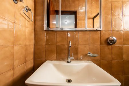 Casa à venda com 110m², 2 quartos e 3 vagas Casa à venda com 110m², 2 quartos e 3 vagasBanheiro da Suíte