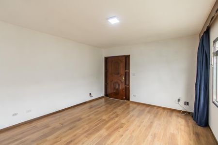 Casa à venda com 110m², 2 quartos e 3 vagas Casa à venda com 110m², 2 quartos e 3 vagasSala