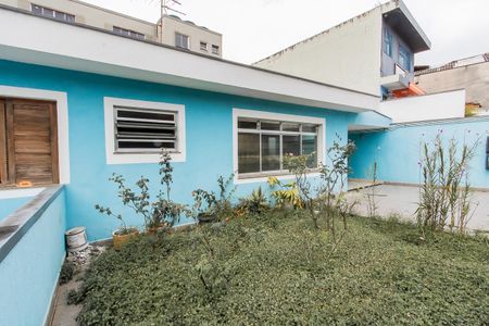 Casa à venda com 110m², 2 quartos e 3 vagas Casa à venda com 110m², 2 quartos e 3 vagasGaragem