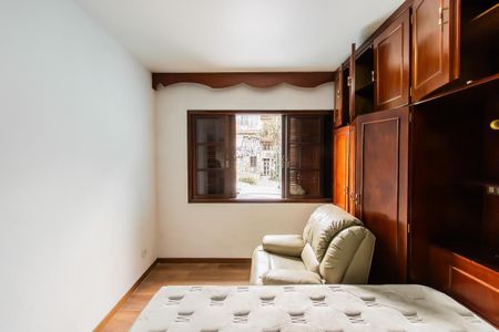 Casa à venda com 110m², 2 quartos e 3 vagas Casa à venda com 110m², 2 quartos e 3 vagasQuarto 1