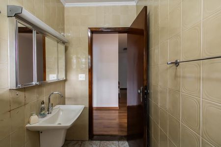 Casa à venda com 110m², 2 quartos e 3 vagas Casa à venda com 110m², 2 quartos e 3 vagasBanheiro